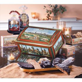 HISTORIC NURNBERG LEBKUCHEN CHEST