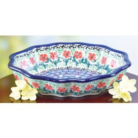 POLISH POTTERY SCALLOPED SERVING BOWL